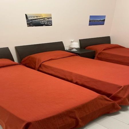 Sissi Comfort Rooms Foresteria Lombarda Monza Exterior photo